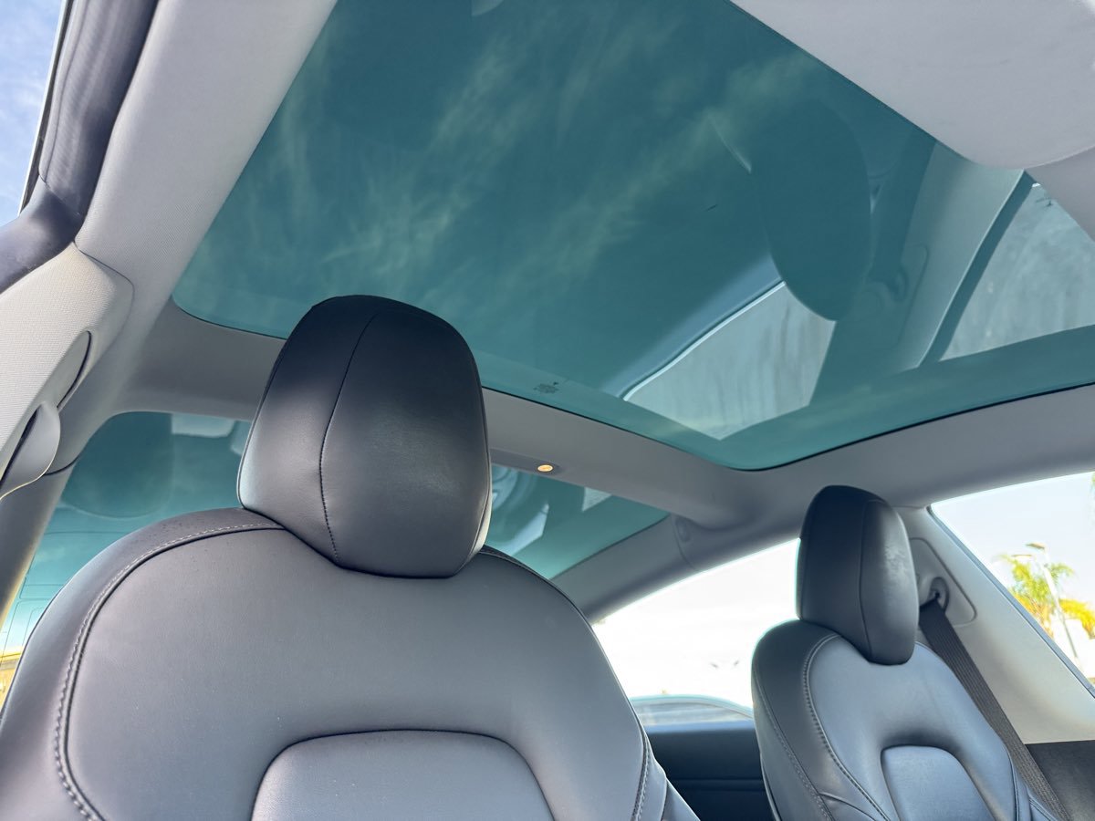 Used 2018 Tesla Model 3 image 16