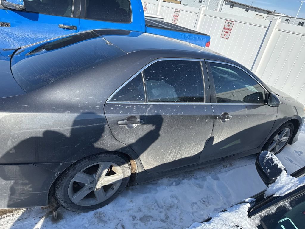 Used 2013 Toyota Camry SE image 10