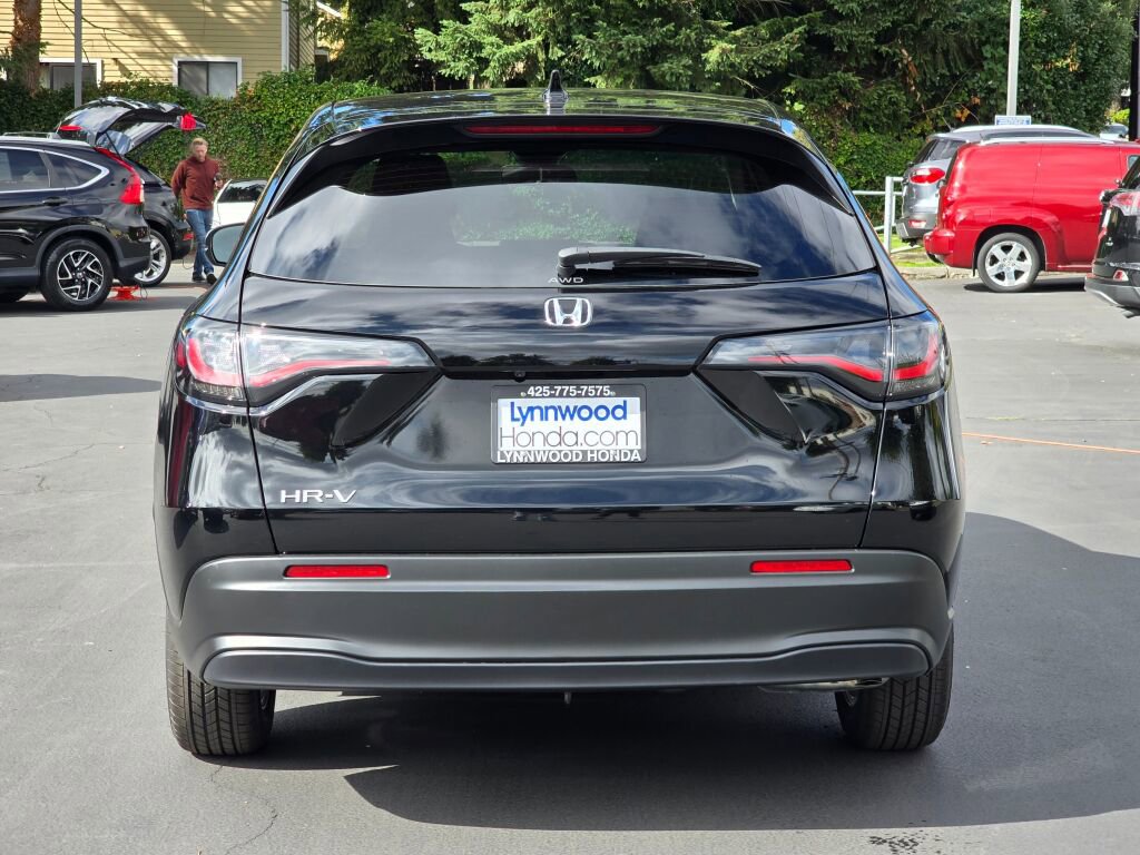 New 2026 Honda HR-V LX image 6