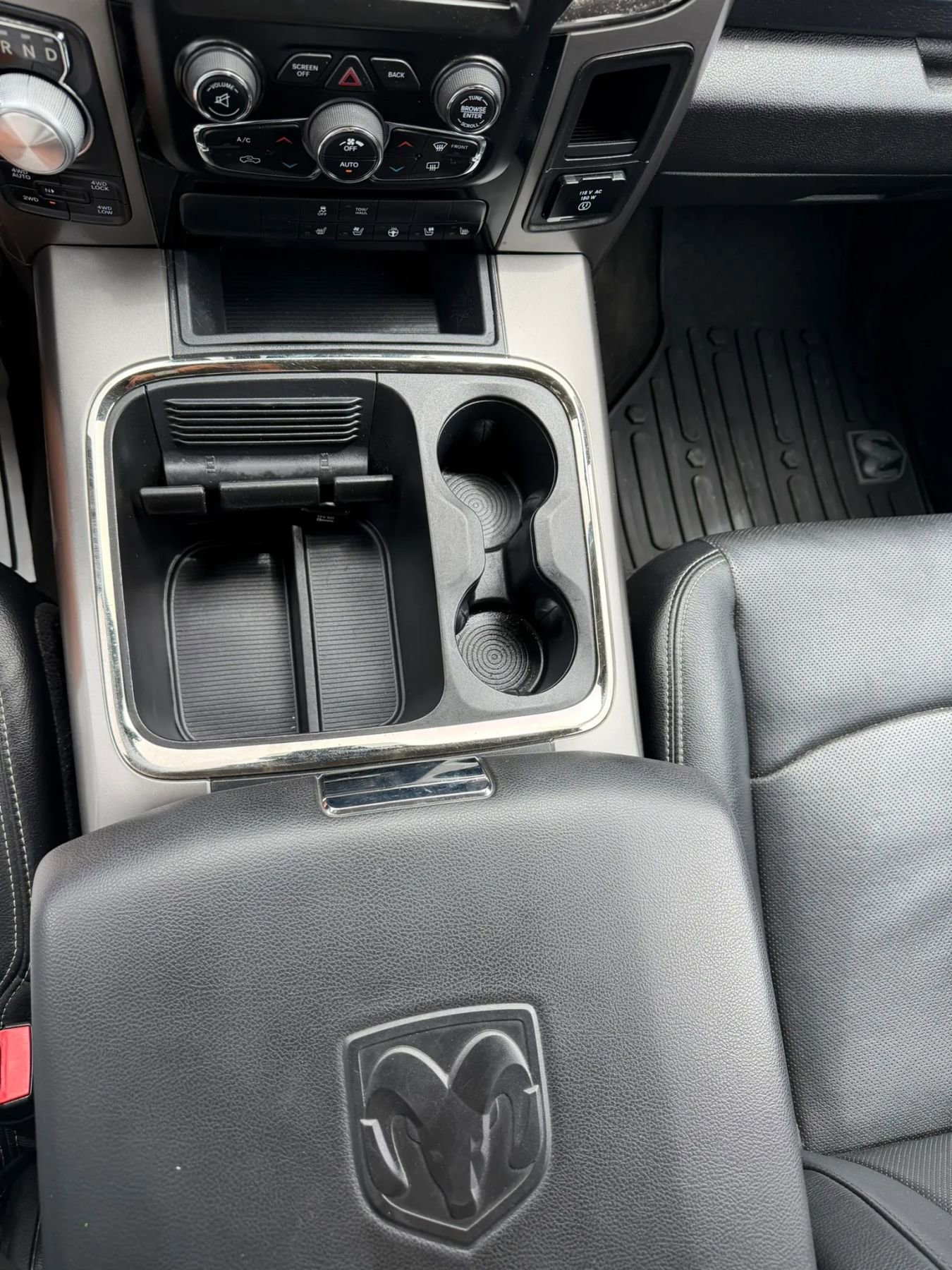 Used 2017 RAM 1500 Sport w/ Quick Order Package 26Q Night AWD/4WD image 15