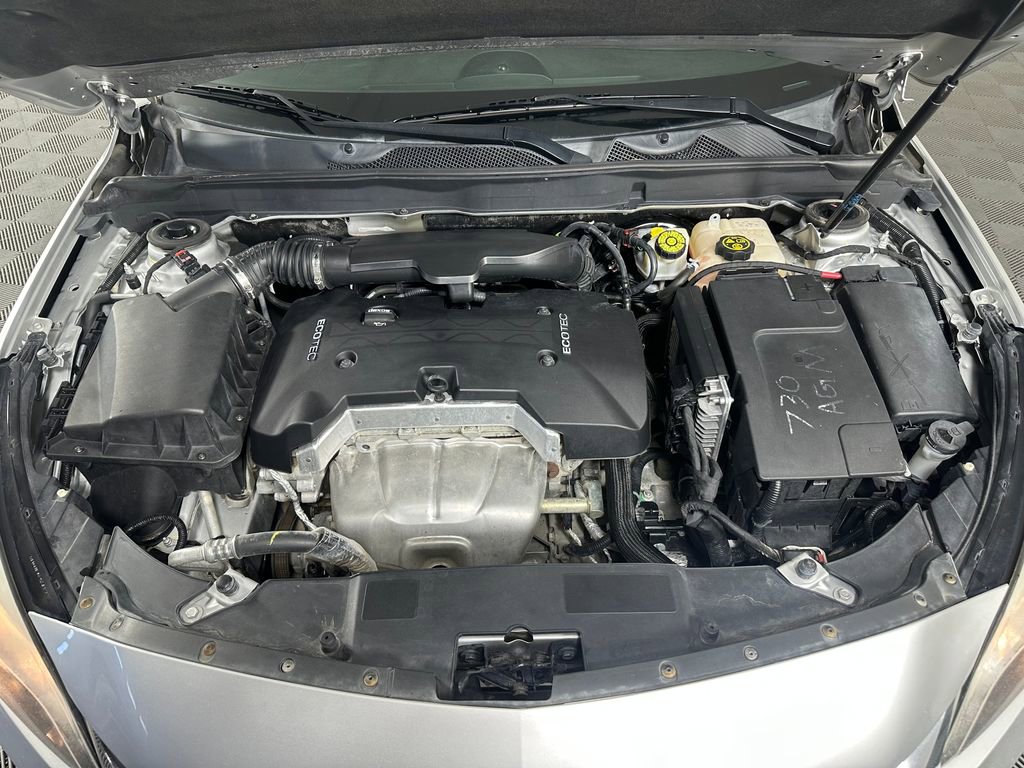Used 2016 Chevrolet Malibu LTZ FWD image 11