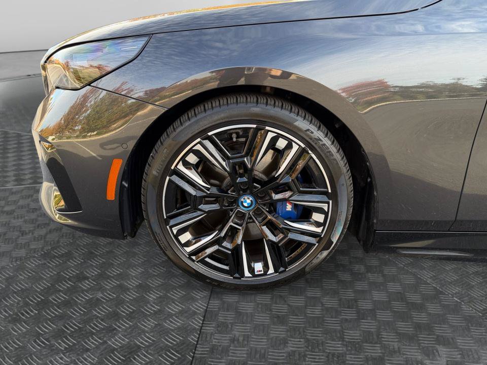 Used 2024 BMW i5 M60 w/ Premium Package AWD/4WD image 27