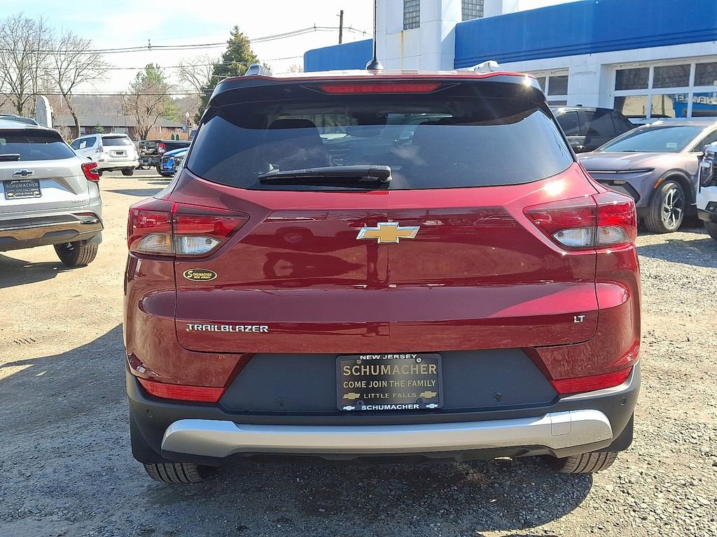 Used 2024 Chevrolet TrailBlazer LT w/ Driver Confidence Package image 7