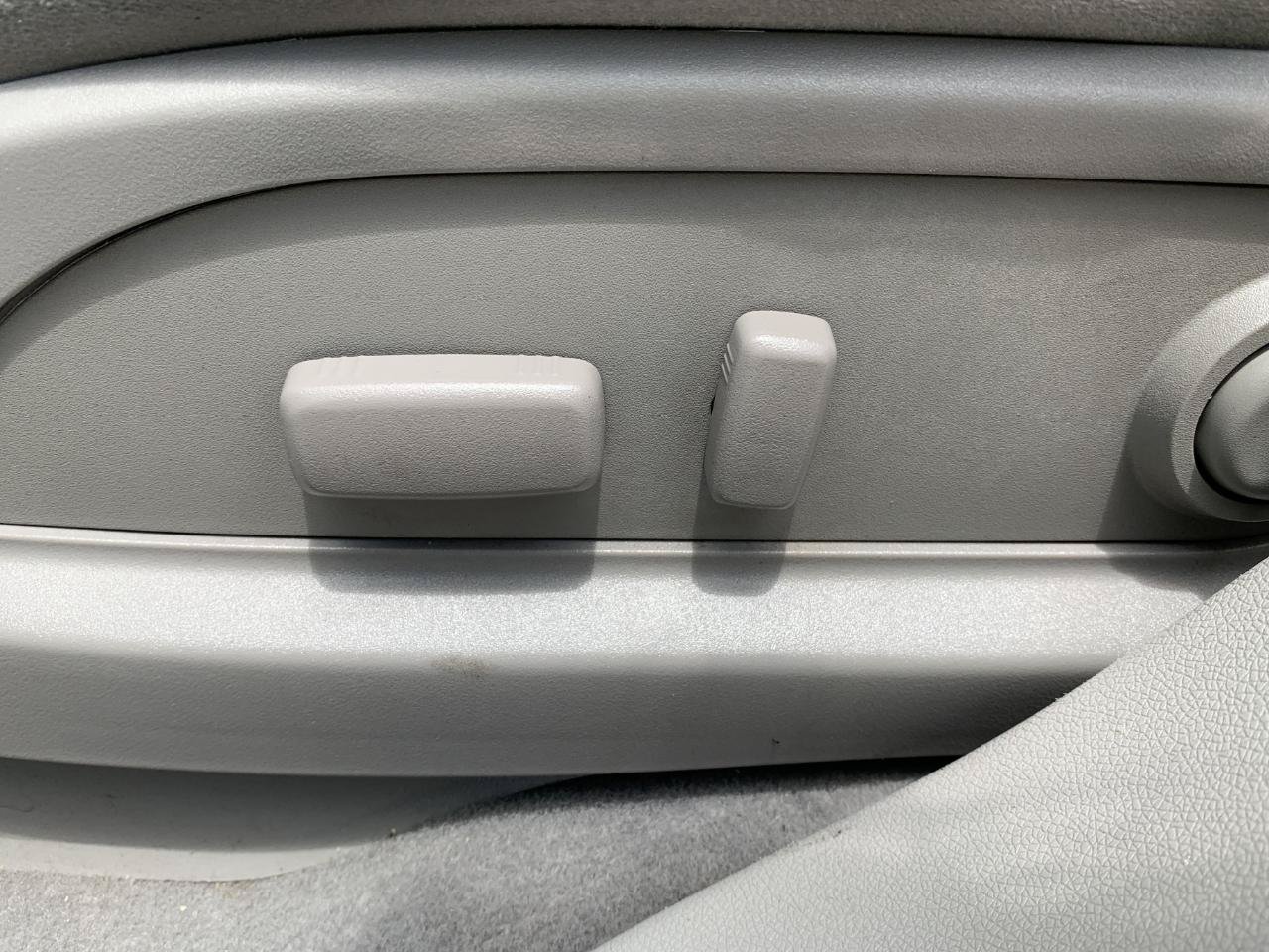Used 2014 Buick Enclave Convenience FWD image 12