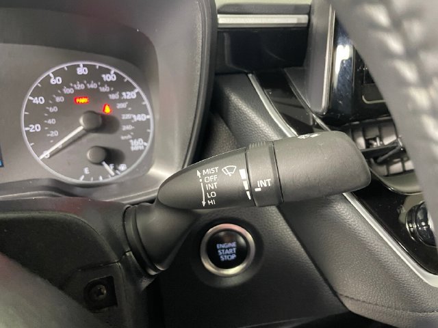 Used 2025 Toyota Corolla SE FWD image 11