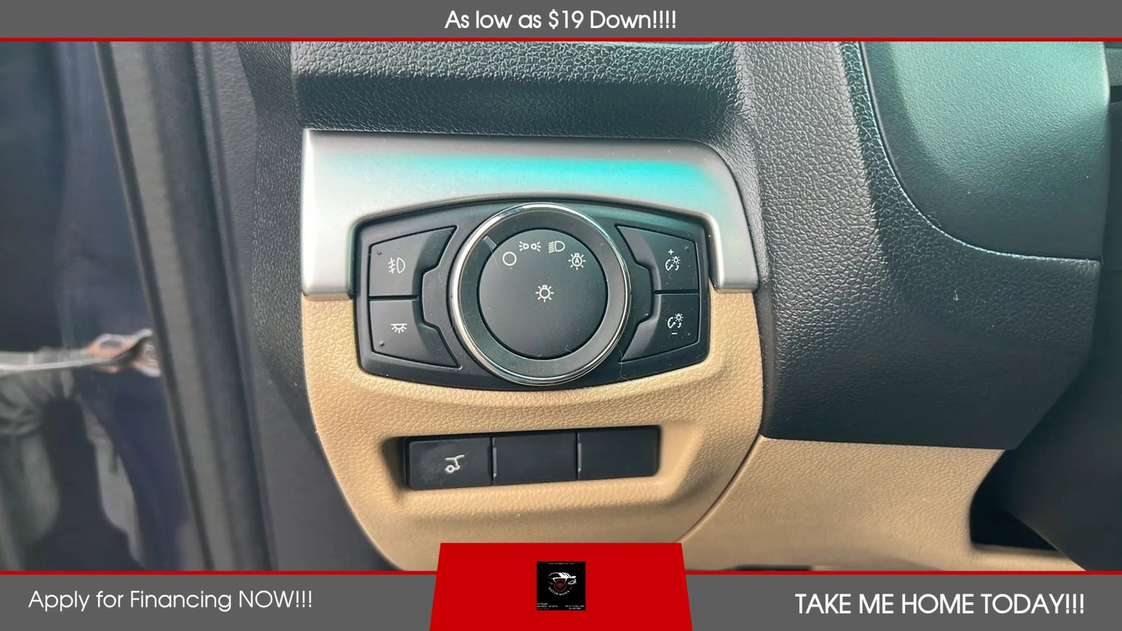 Used 2017 Ford Explorer XLT w/ Equipment Group 202A AWD/4WD image 19