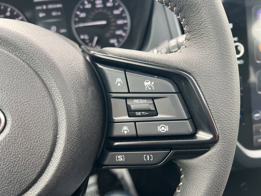 Used 2025 Subaru Forester Premium image 18