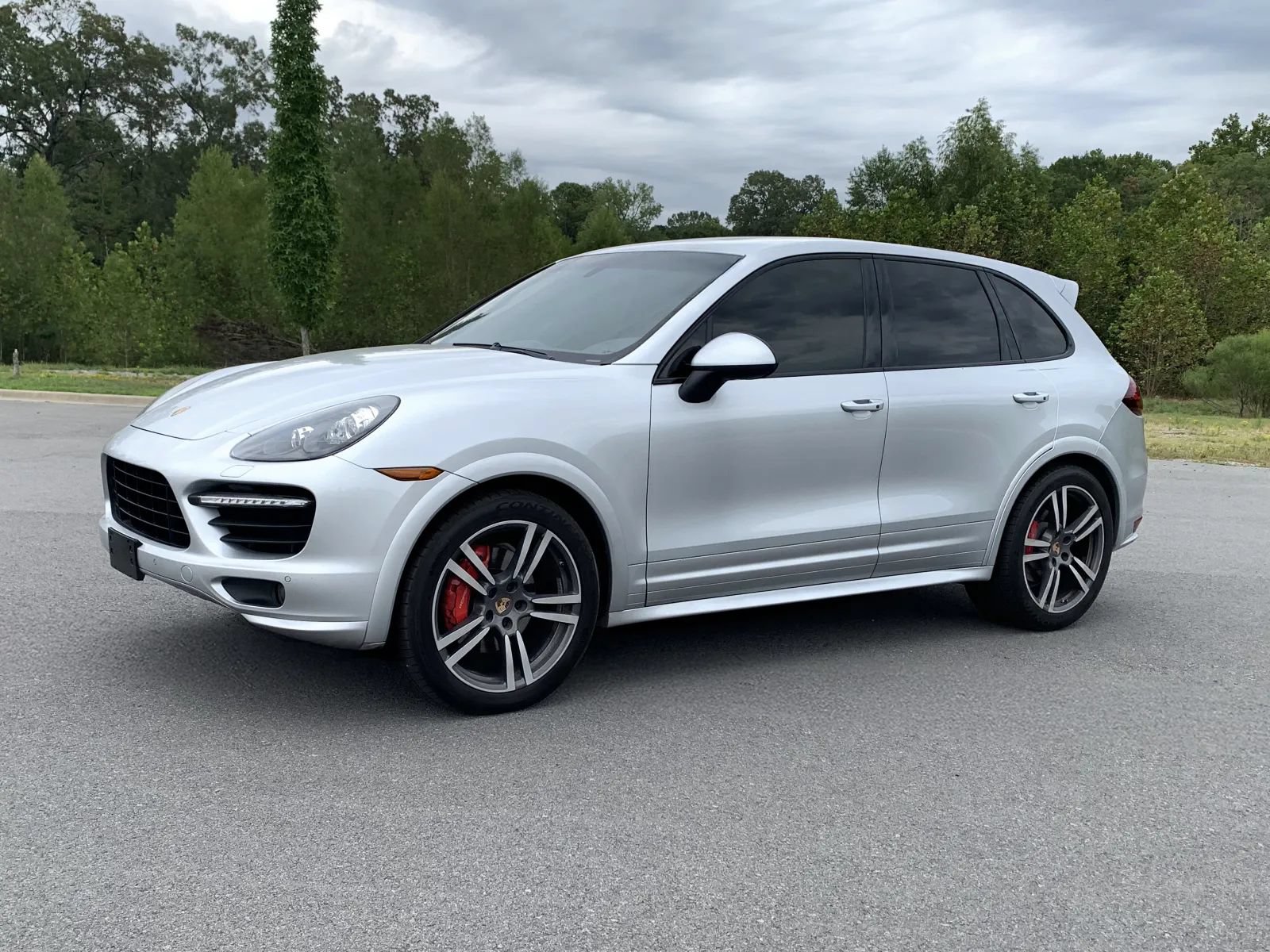 Used 2013 Porsche Cayenne GTS AWD/4WD image 3