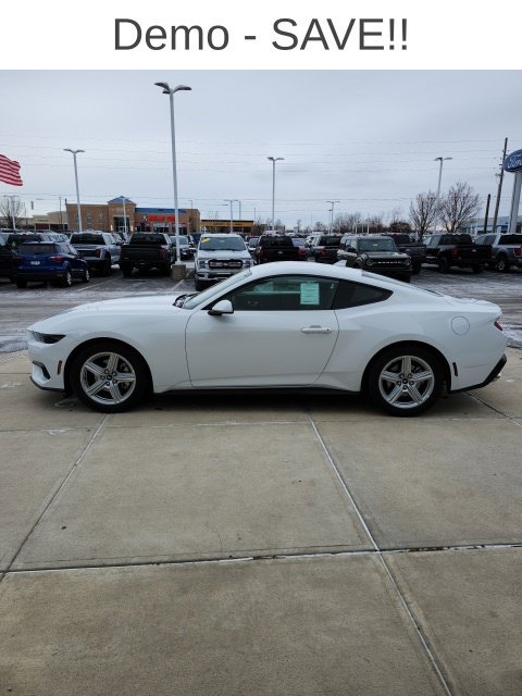 New 2026 Ford Mustang Coupe RWD image 5