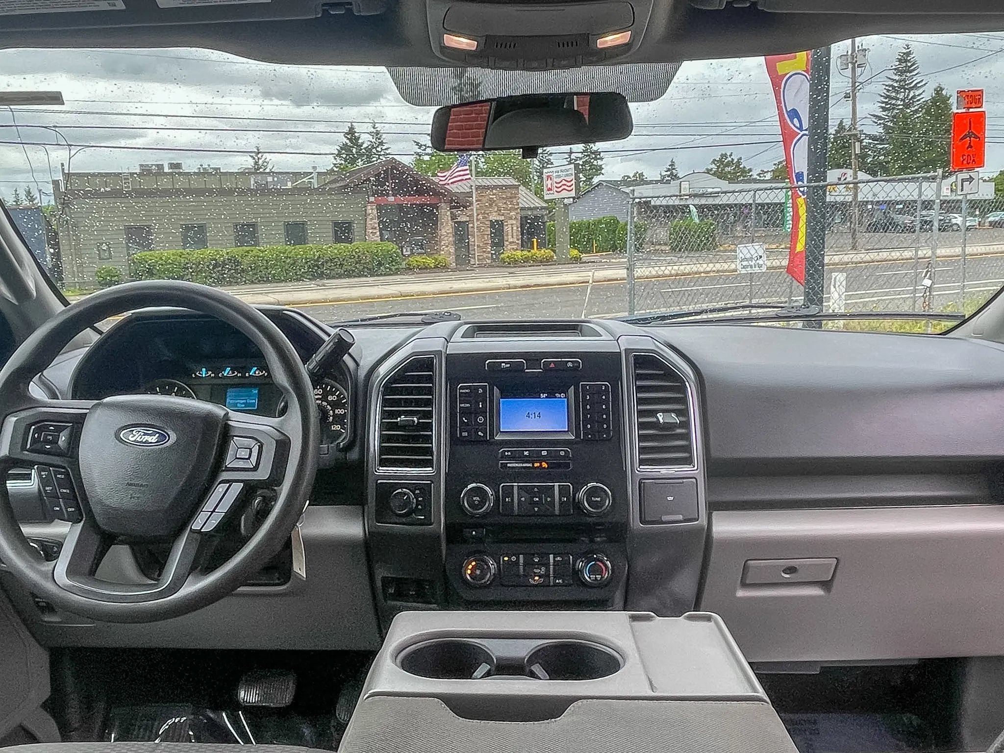 Used 2018 Ford F150 XLT AWD/4WD image 3