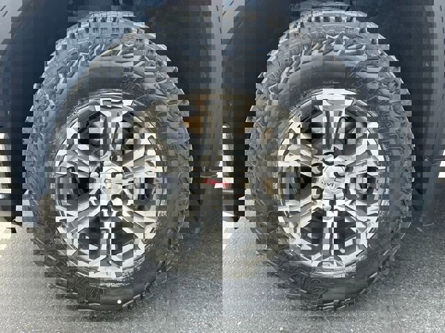 Certified 2023 GMC Sierra 1500 SLE image 31