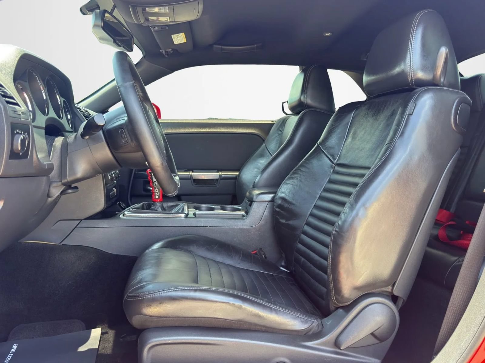 Used 2014 Dodge Challenger SRT8 Core RWD image 10
