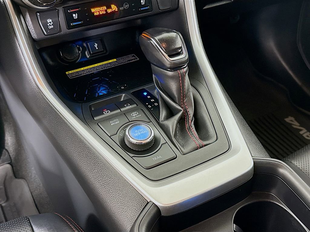 Certified 2021 Toyota RAV4 XSE w/ Premium Package AWD/4WD image 19