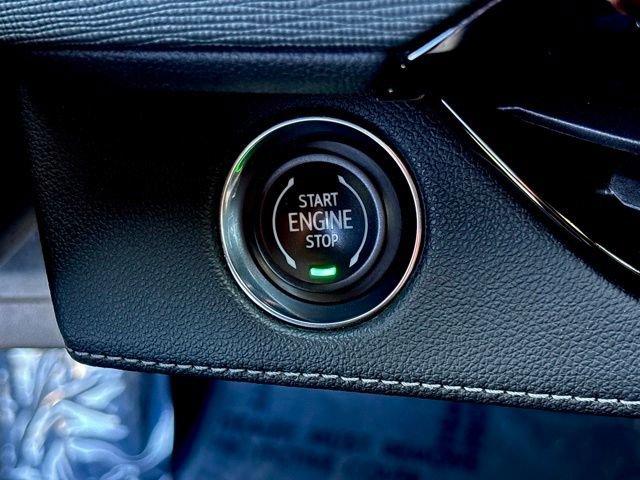 Certified 2025 Buick Enclave Preferred FWD image 19