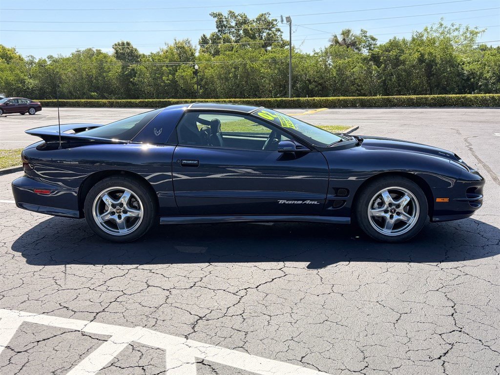 Used 2002 Pontiac Firebird Trans Am w/ SLP Firehawk Pkg RWD image 4