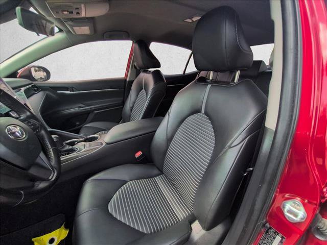 Used 2023 Toyota Camry SE FWD image 14