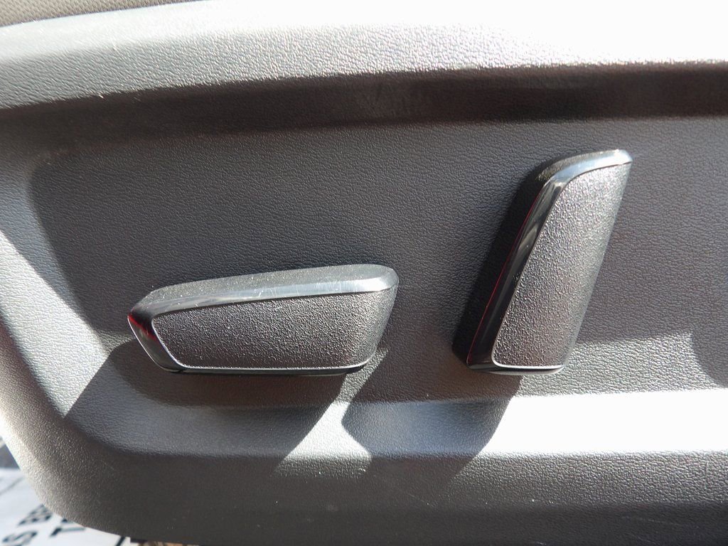 Used 2021 Nissan Rogue SL w/ Premium Package image 13