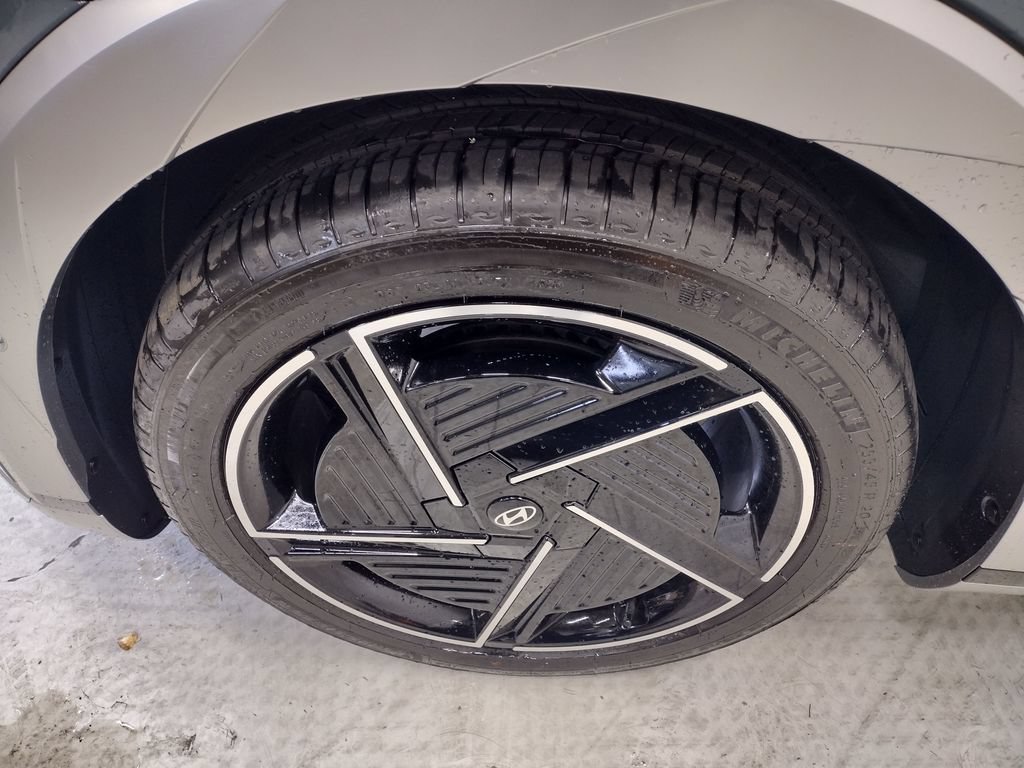 New 2026 Hyundai Ioniq 5 Limited AWD/4WD image 5