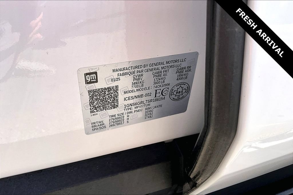 Used 2025 Chevrolet Suburban High Country w/ Sun And Tow Package AWD/4WD image 16