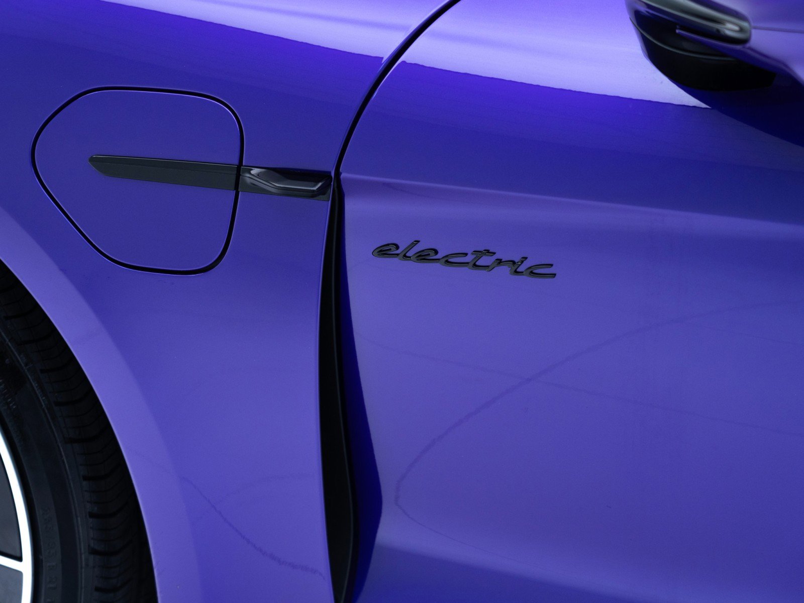 New 2026 Porsche Taycan GTS image 13