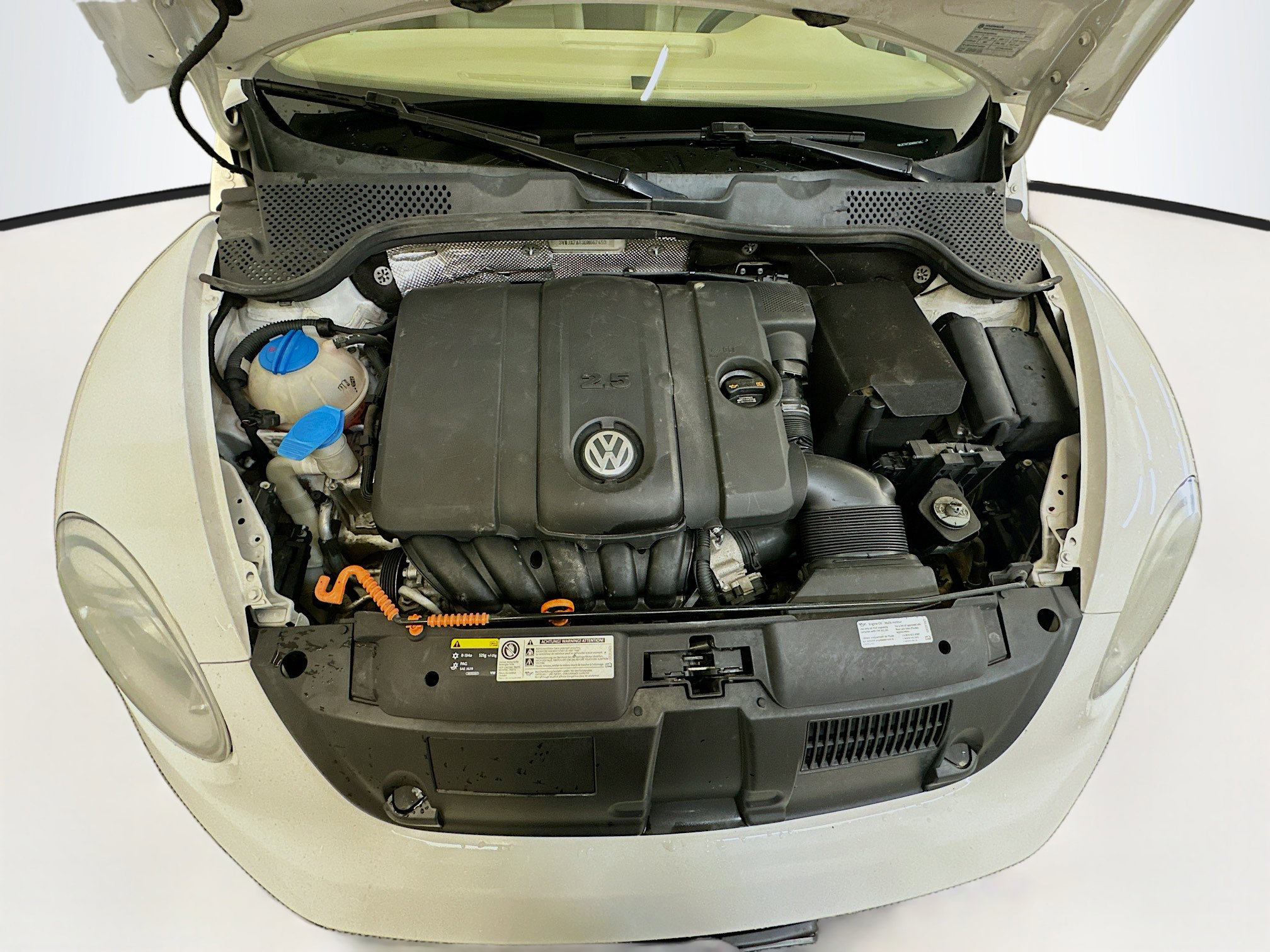 Used 2013 Volkswagen Beetle 2.5 image 30