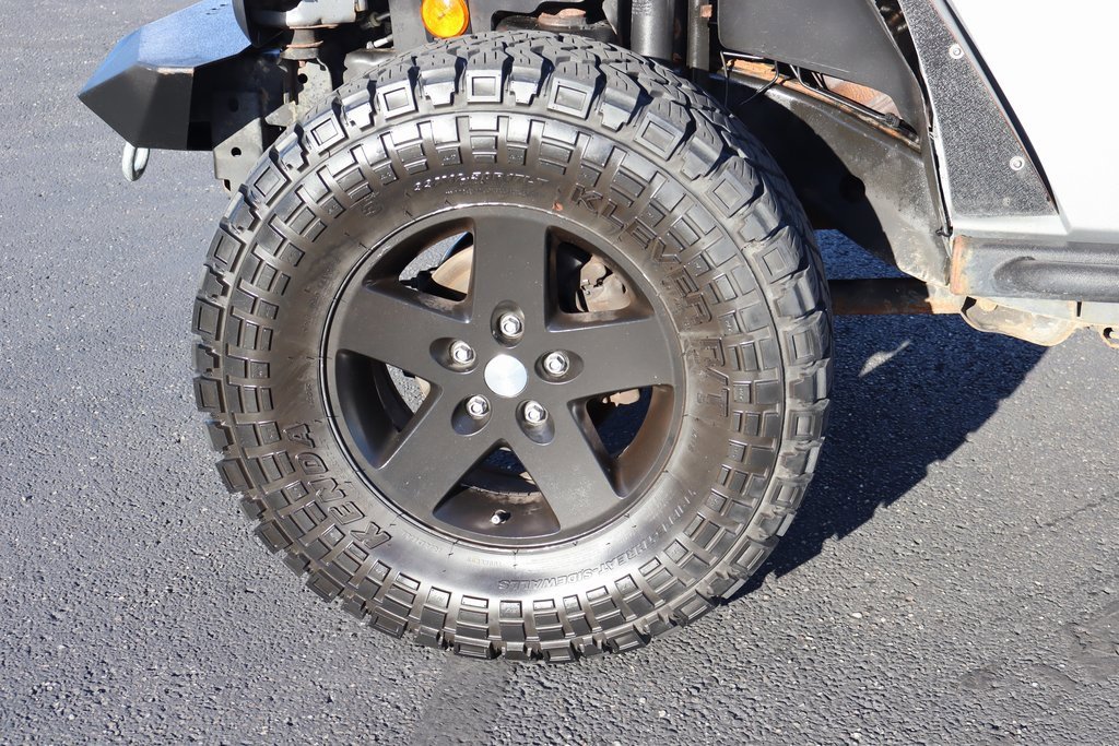 Used 2016 Jeep Wrangler Unlimited Sport image 30