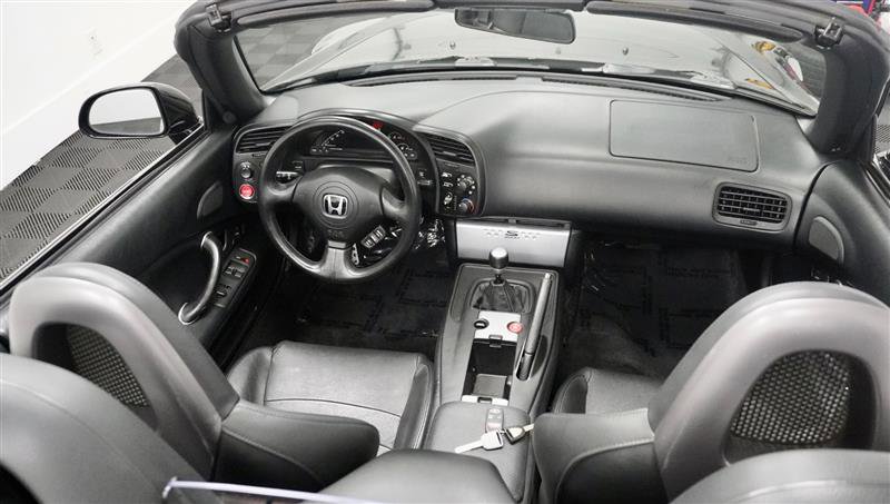 Used 2004 Honda S2000 image 38