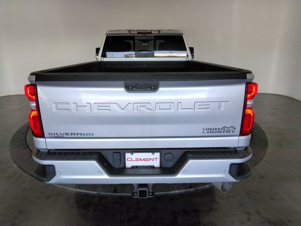 Used 2023 Chevrolet Silverado 2500 High Country w/ Technology Package image 7