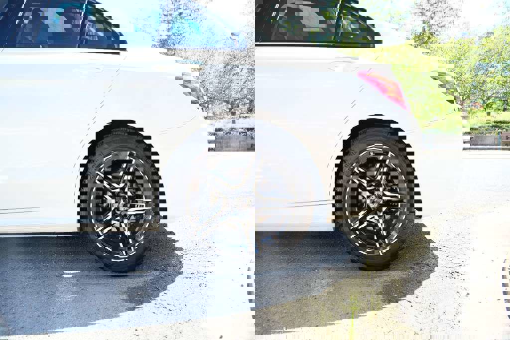 Used 2021 Mercedes-Benz C 300 4MATIC Sedan w/ AMG Line image 7