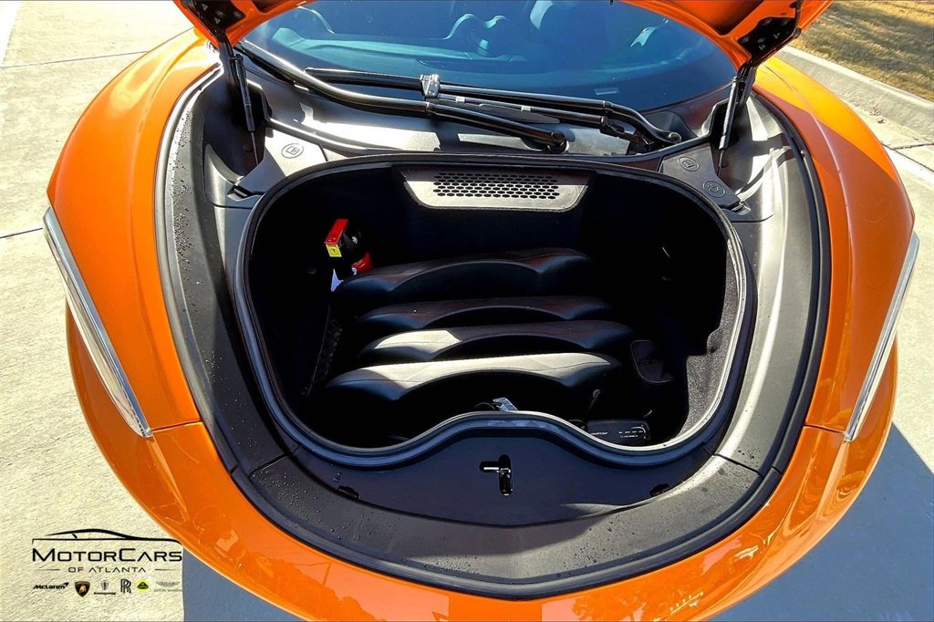 Used 2023 McLaren GT image 11