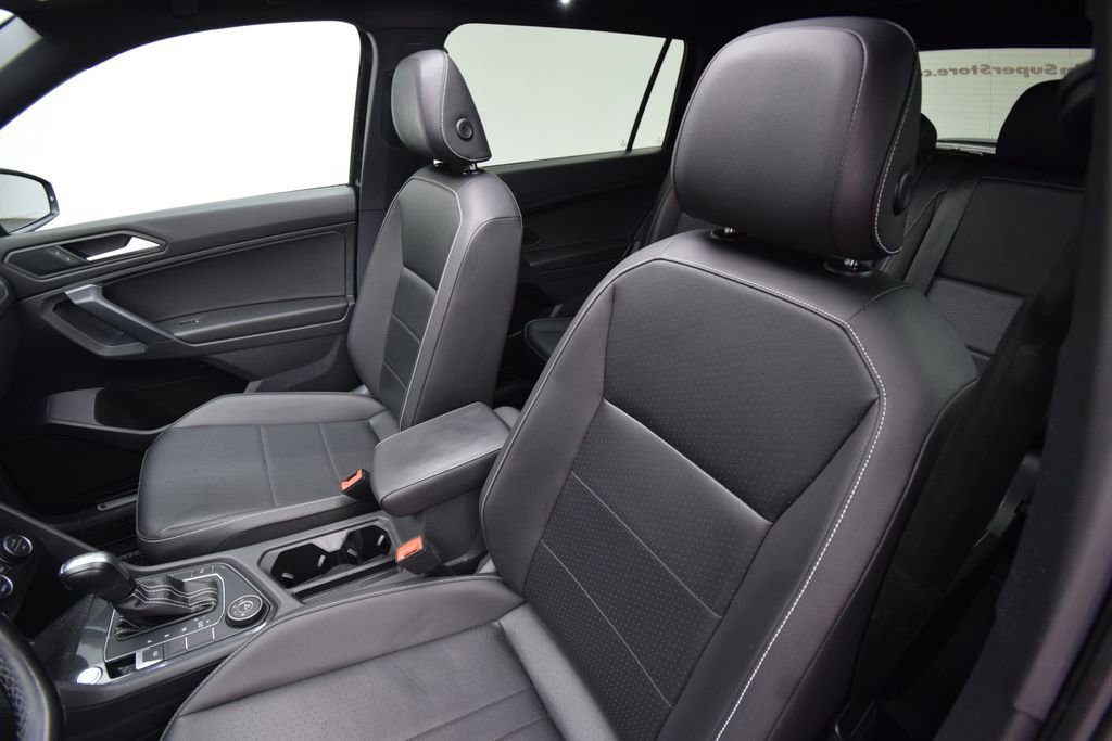Used 2021 Volkswagen Tiguan SE R-Line AWD/4WD image 22