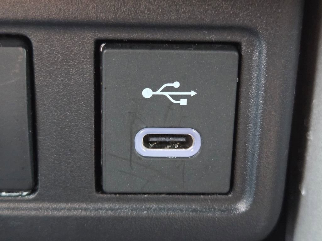 Used 2024 Toyota Corolla Cross AWD Hybrid image 11