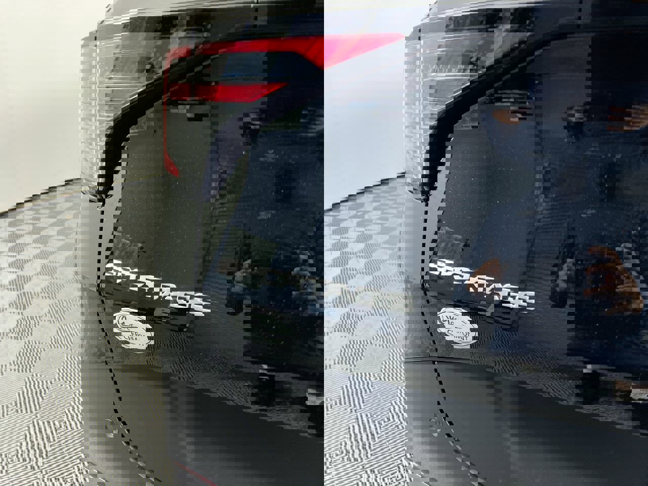 New 2026 Kia Sportage LX image 5