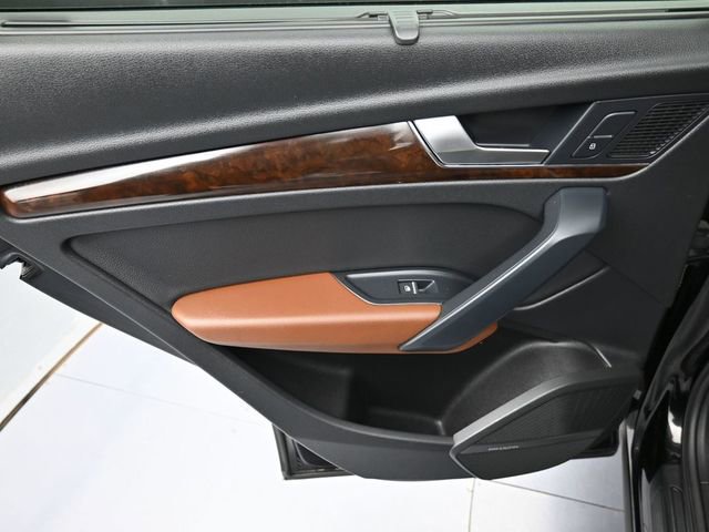 Used 2018 Audi Q5 2.0T Premium Plus w/ Premium Plus Package image 28