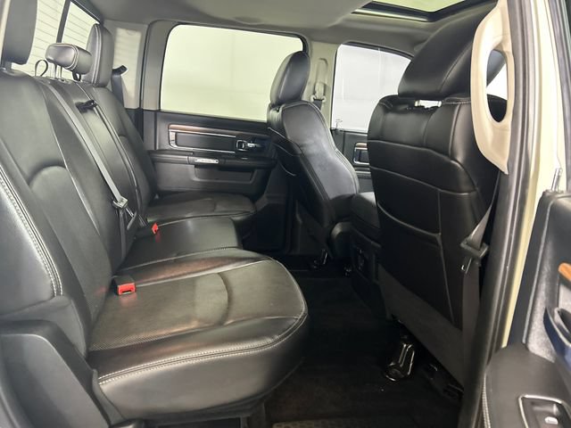 Used 2017 RAM 1500 Laramie w/ Convenience Group AWD/4WD image 27