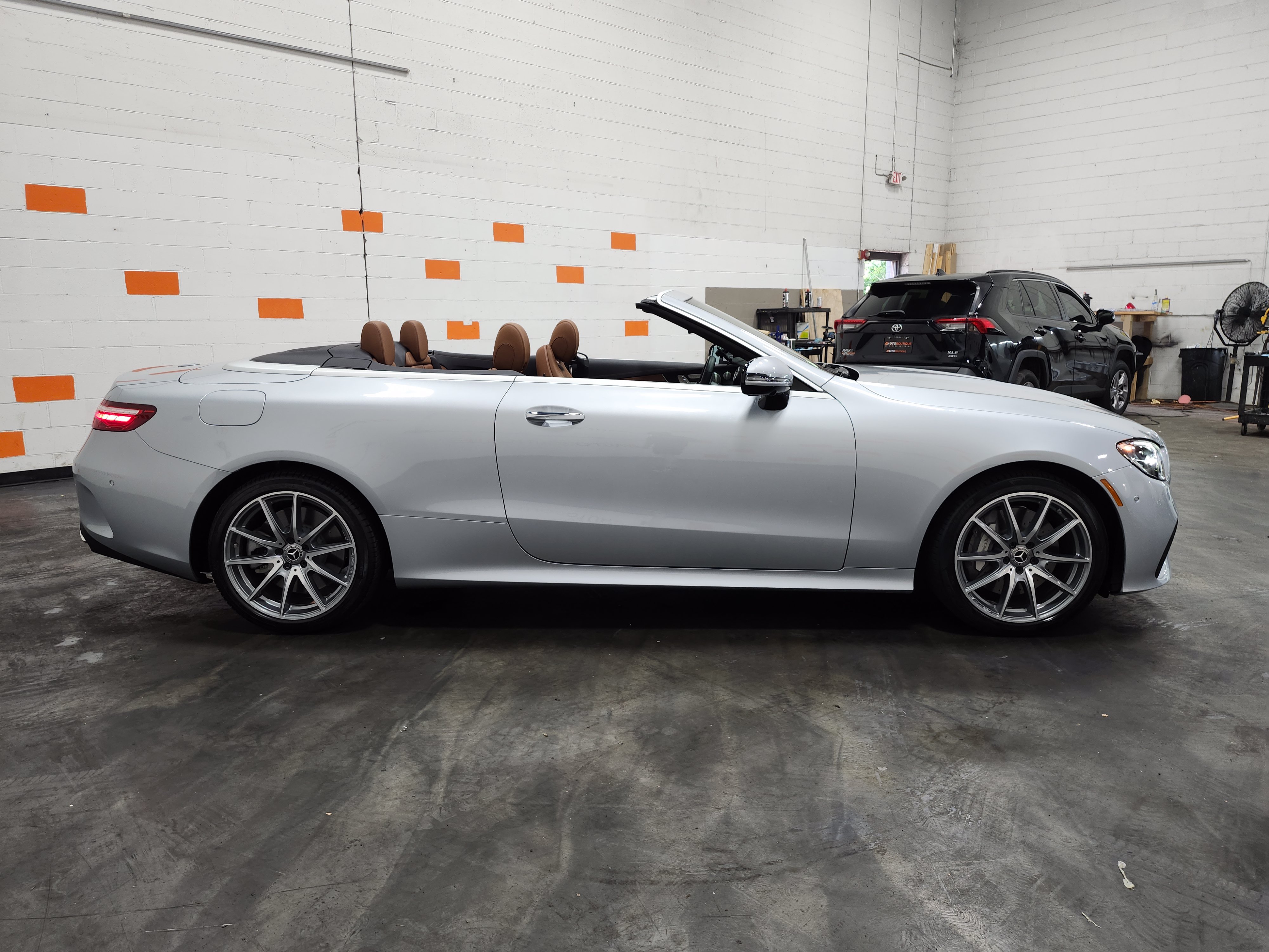 Used 2021 Mercedes-Benz E 450 4MATIC Cabriolet image 11