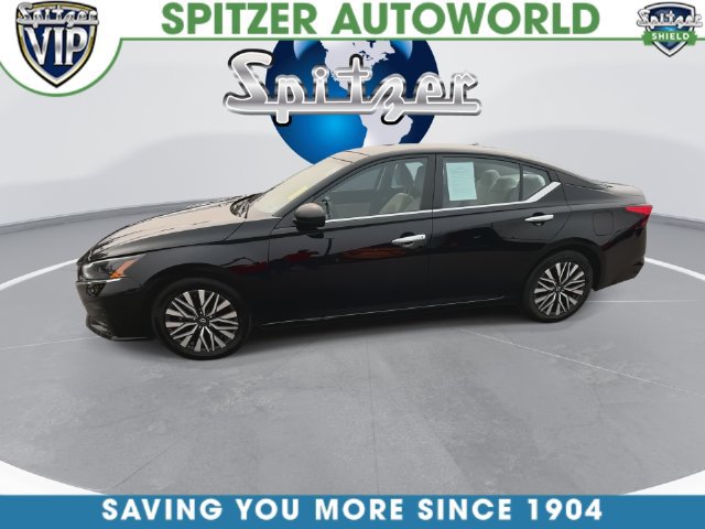 Used 2024 Nissan Altima 2.5 SV FWD image 8