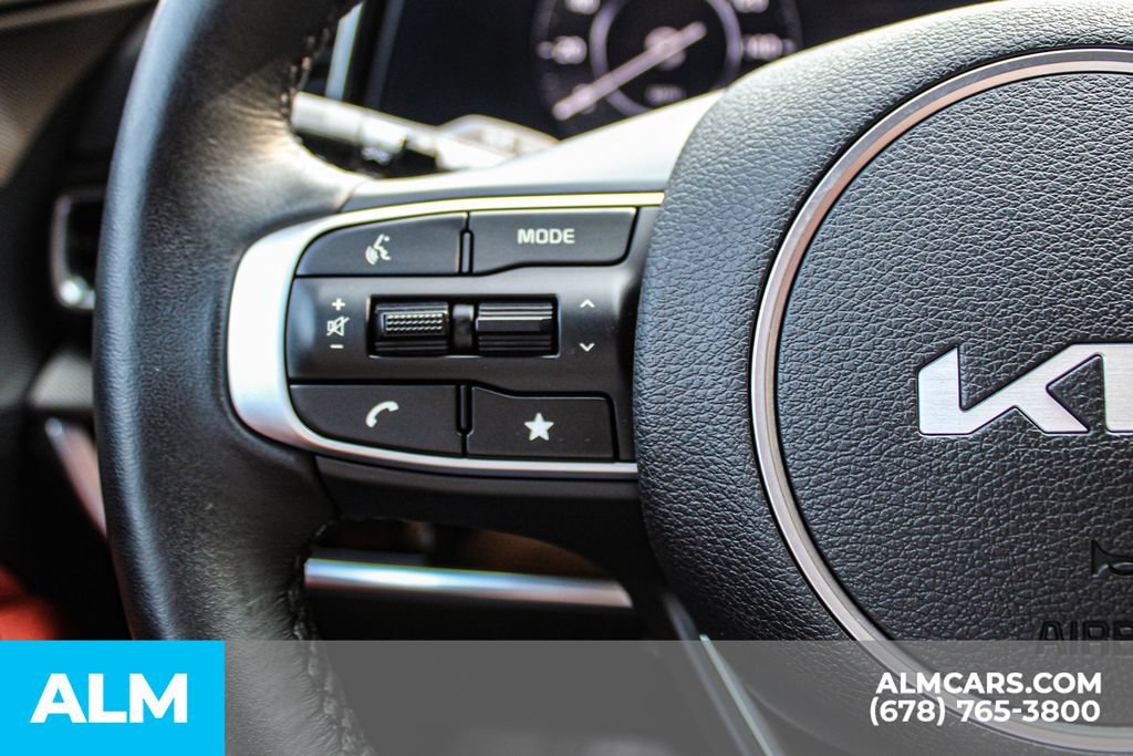 Used 2025 Kia Sportage SX AWD/4WD image 27