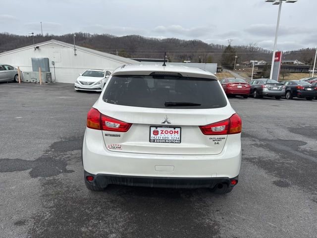 Used 2016 Mitsubishi Outlander Sport ES image 7