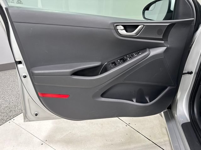 Used 2019 Hyundai Ioniq Blue FWD image 8