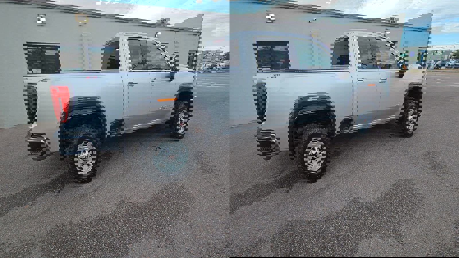 Used 2022 GMC Sierra 2500 SLE image 8