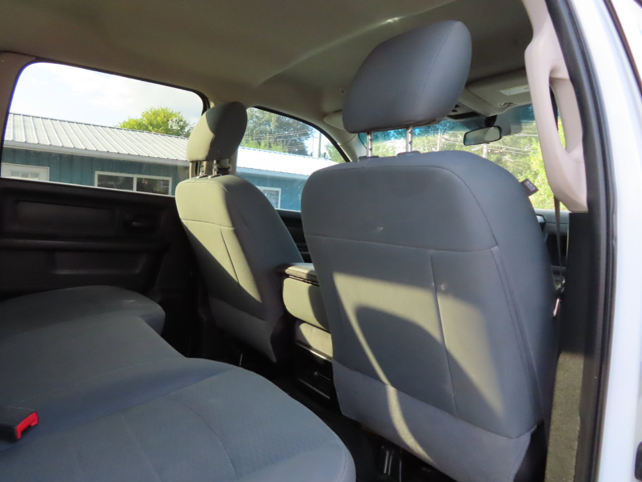 Used 2018 RAM 2500 Tradesman w/ Chrome Appearance Group image 24