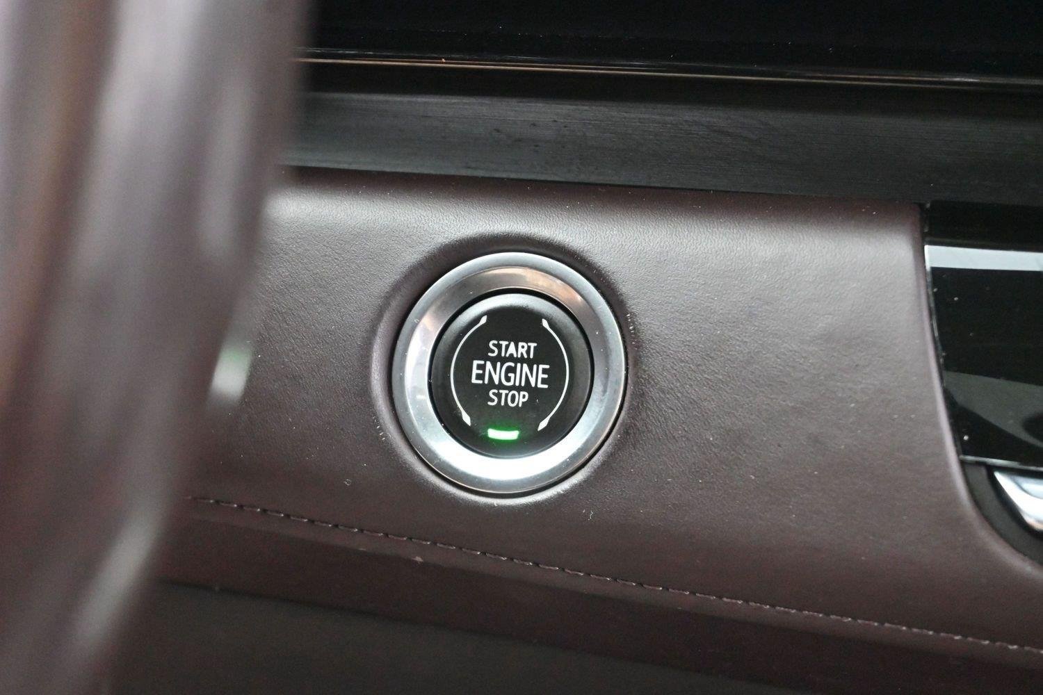 Used 2021 Cadillac Escalade ESV Sport Platinum AWD/4WD image 29
