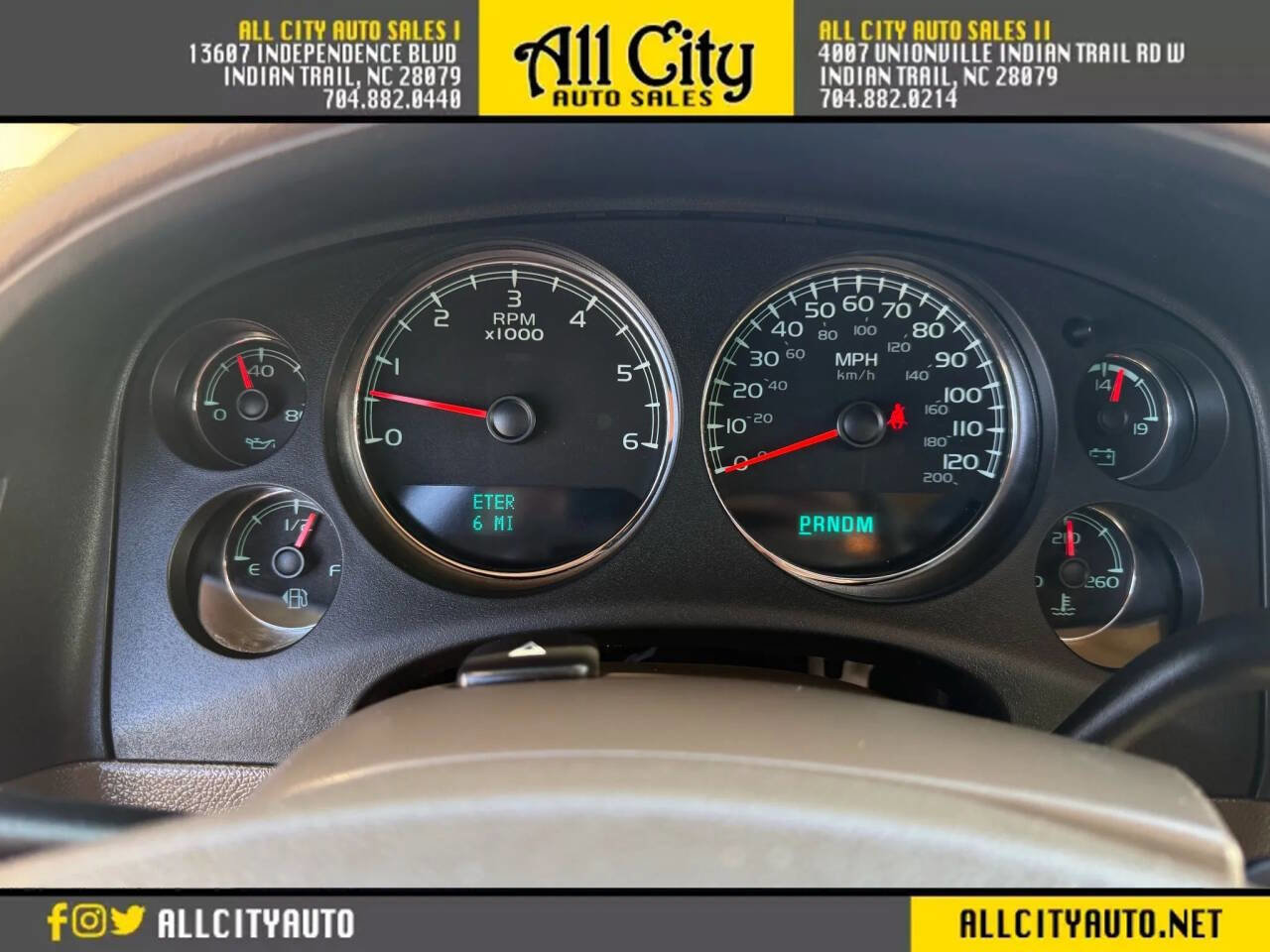 Used 2011 GMC Yukon XL SLT w/ SLT-2 Equipment Package RWD image 20