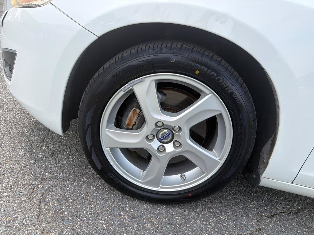 Used 2013 Volvo S60 T5 FWD image 32