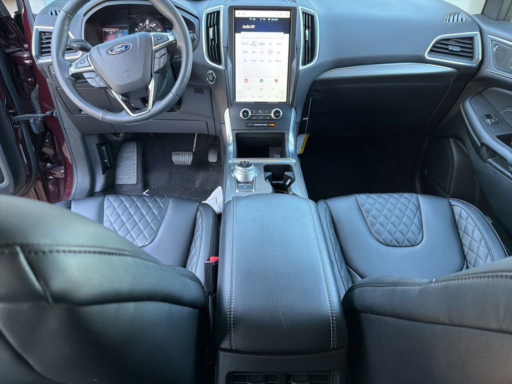 Used 2024 Ford Edge Titanium image 17