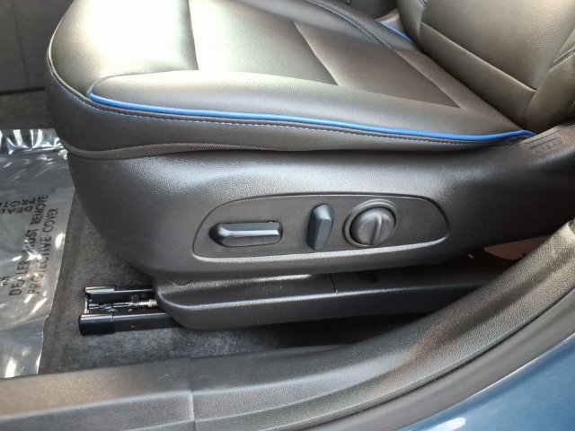 Used 2025 Buick Envista Sport Touring w/ Convenience I Package FWD image 14
