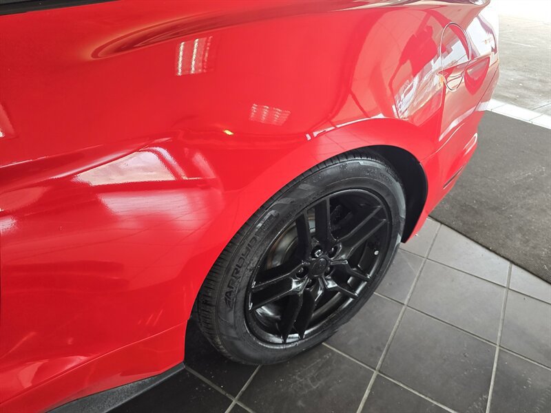 Used 2017 Ford Mustang Coupe RWD image 22