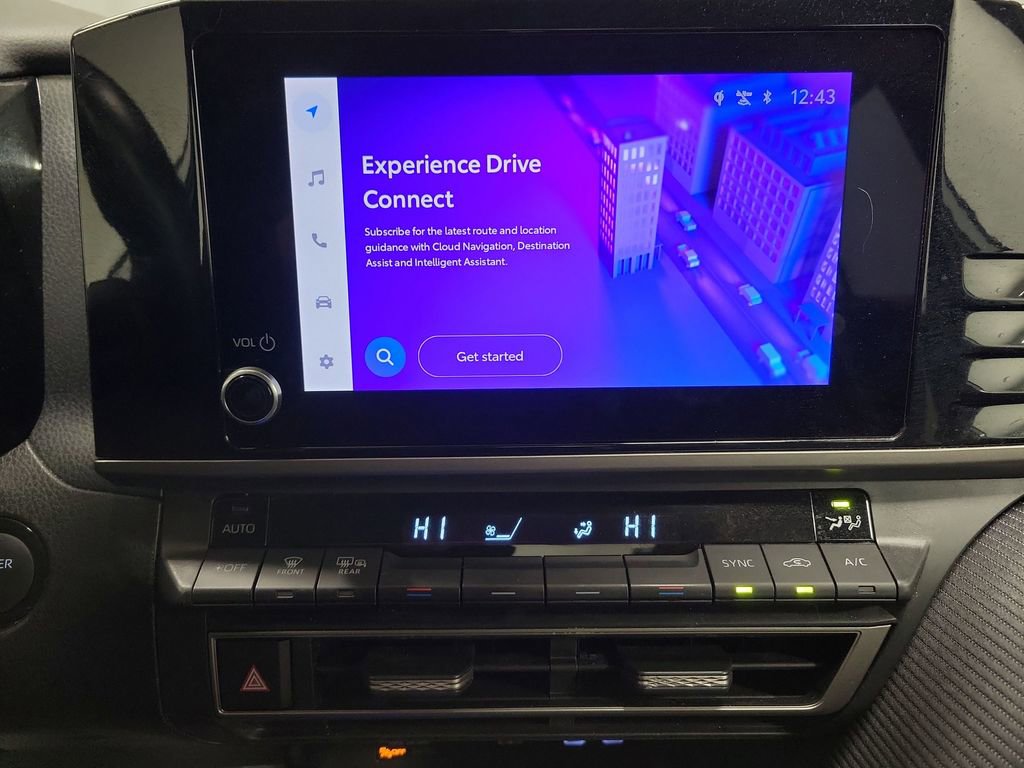 Used 2025 Toyota Camry SE image 18