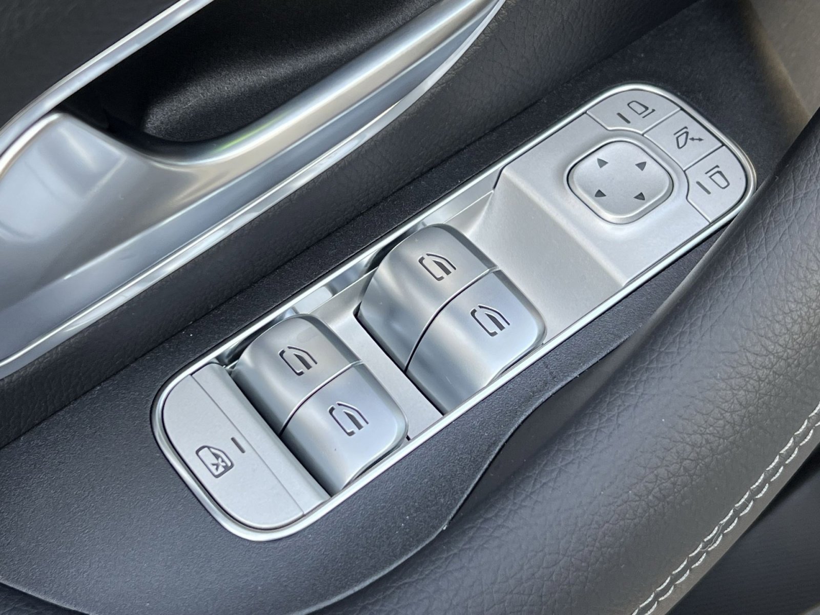 New 2026 Mercedes-Benz GLE 450 4MATIC Coupe image 13